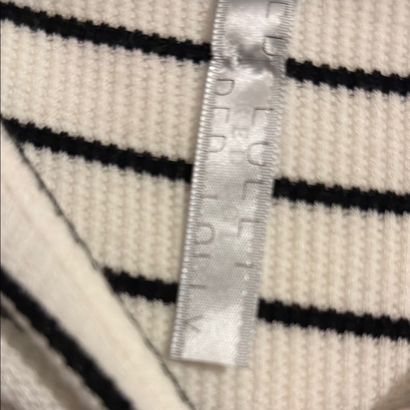 Striped Long Sleeve Dress - Picture 4 of 5